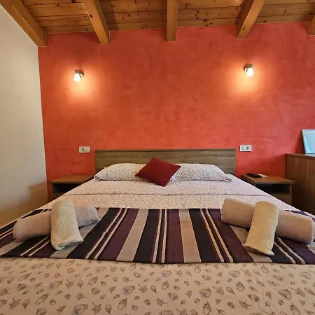 Studio And Room Agroturist Rovigno Esterno foto