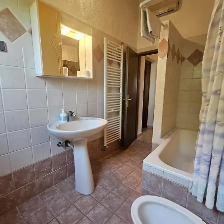 Studio And Room Agroturist Rovigno Esterno foto
